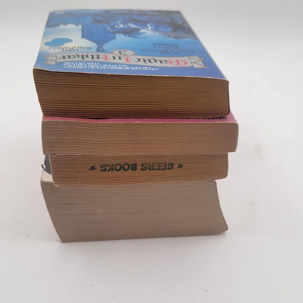 Brent Weeks Elizabeth Boyer Fantasy Book Lot 4 Paperbacks Epic‎ Magic Good